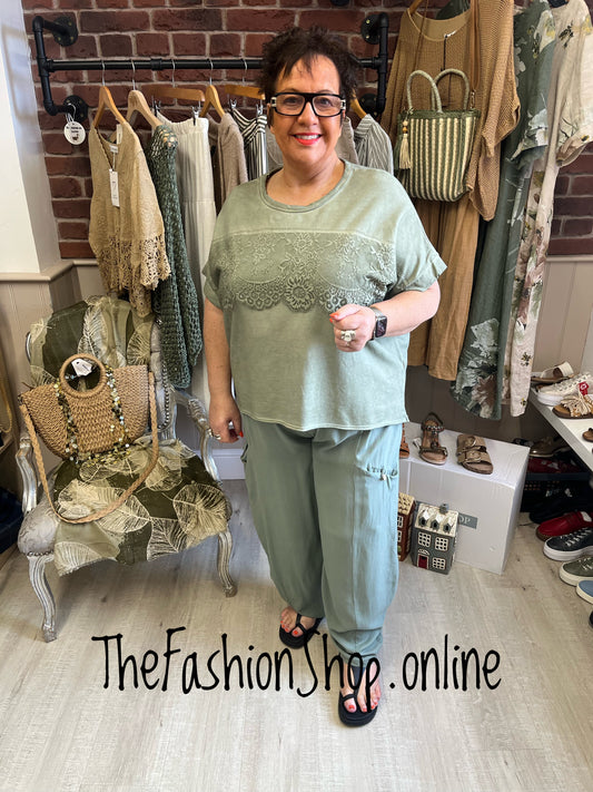 Amber khaki lace detail top 14-20