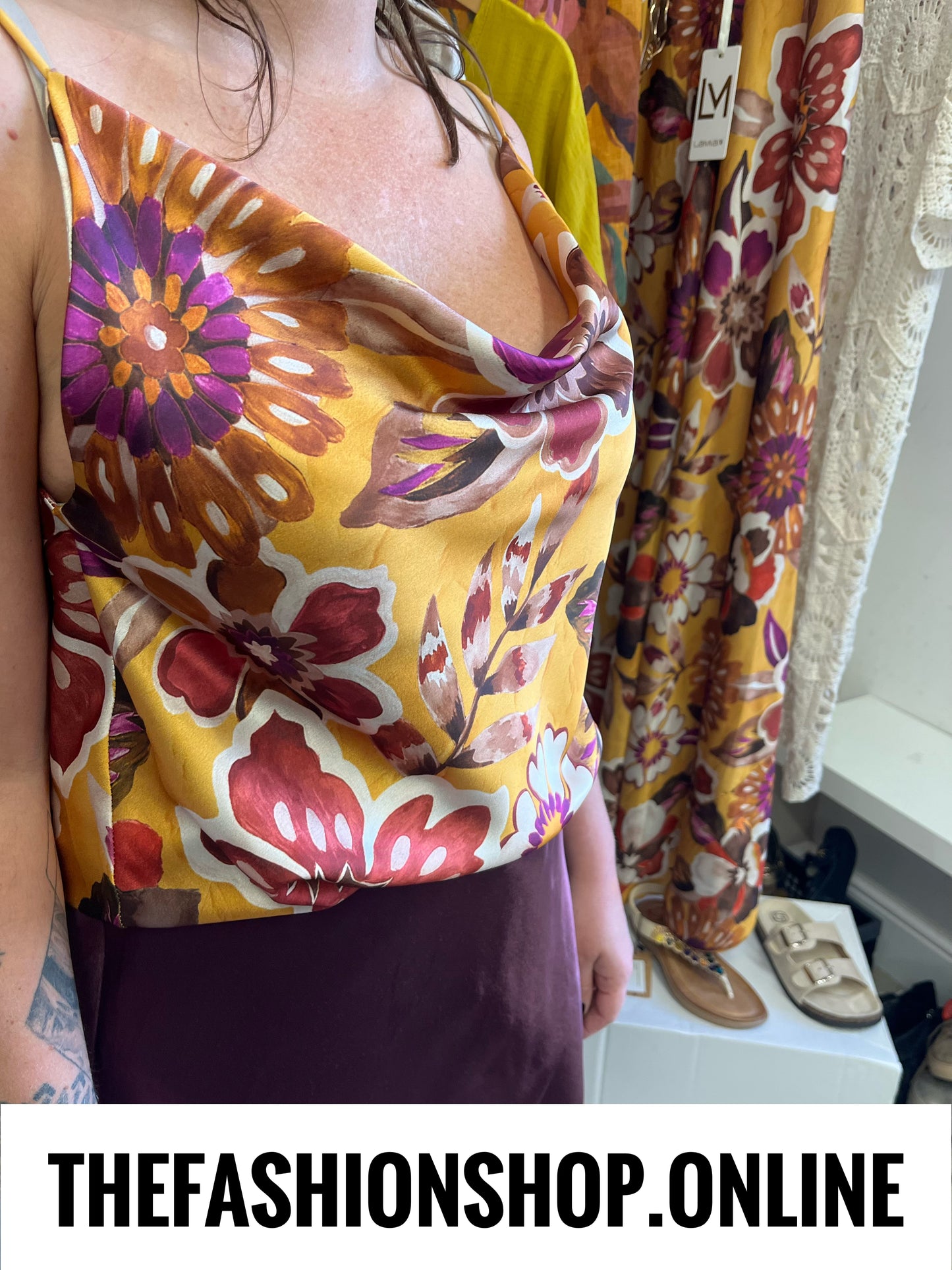 Macie bold flowers strappy top 10-14