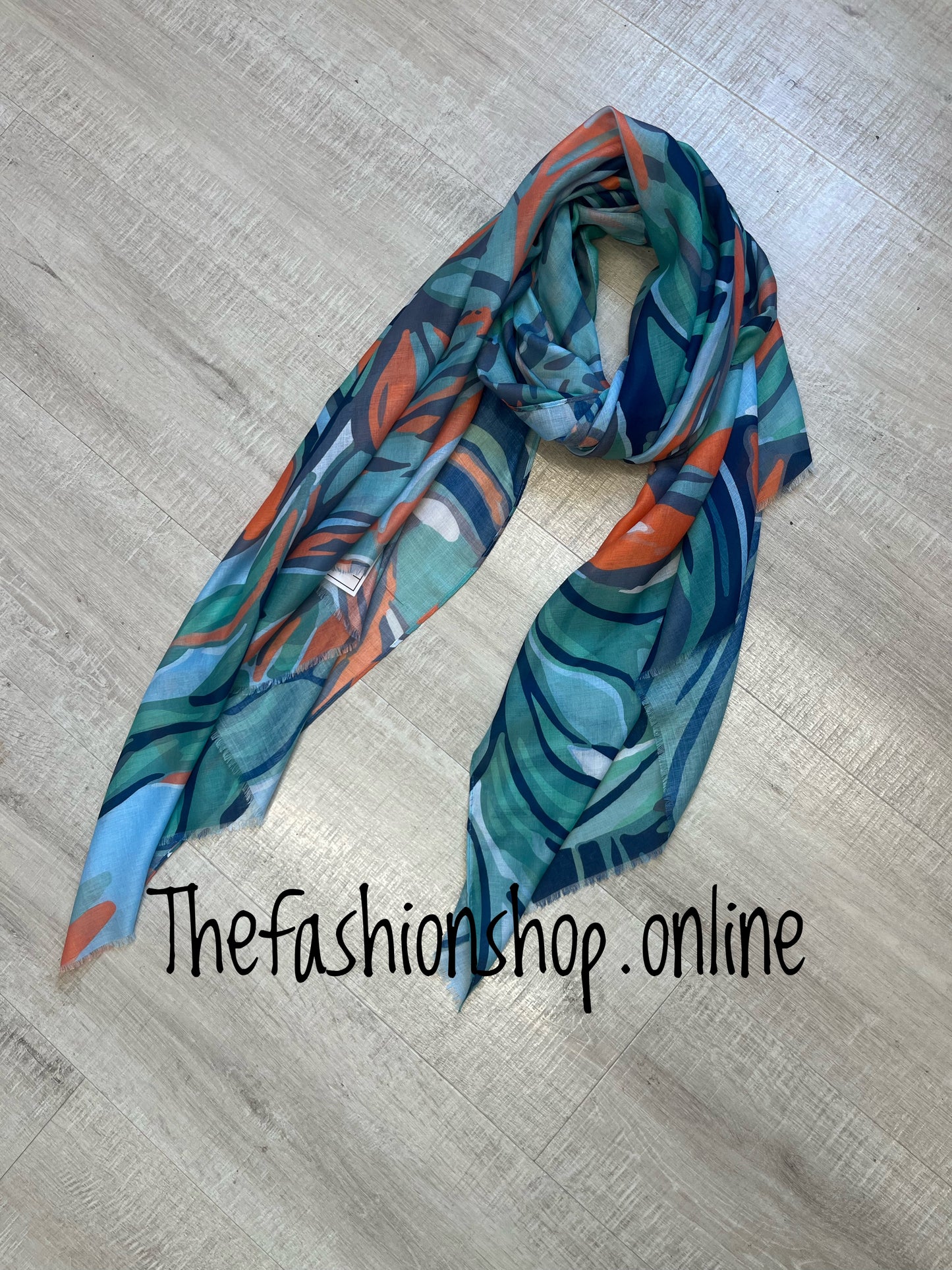 Zelly green palm leaves scarf