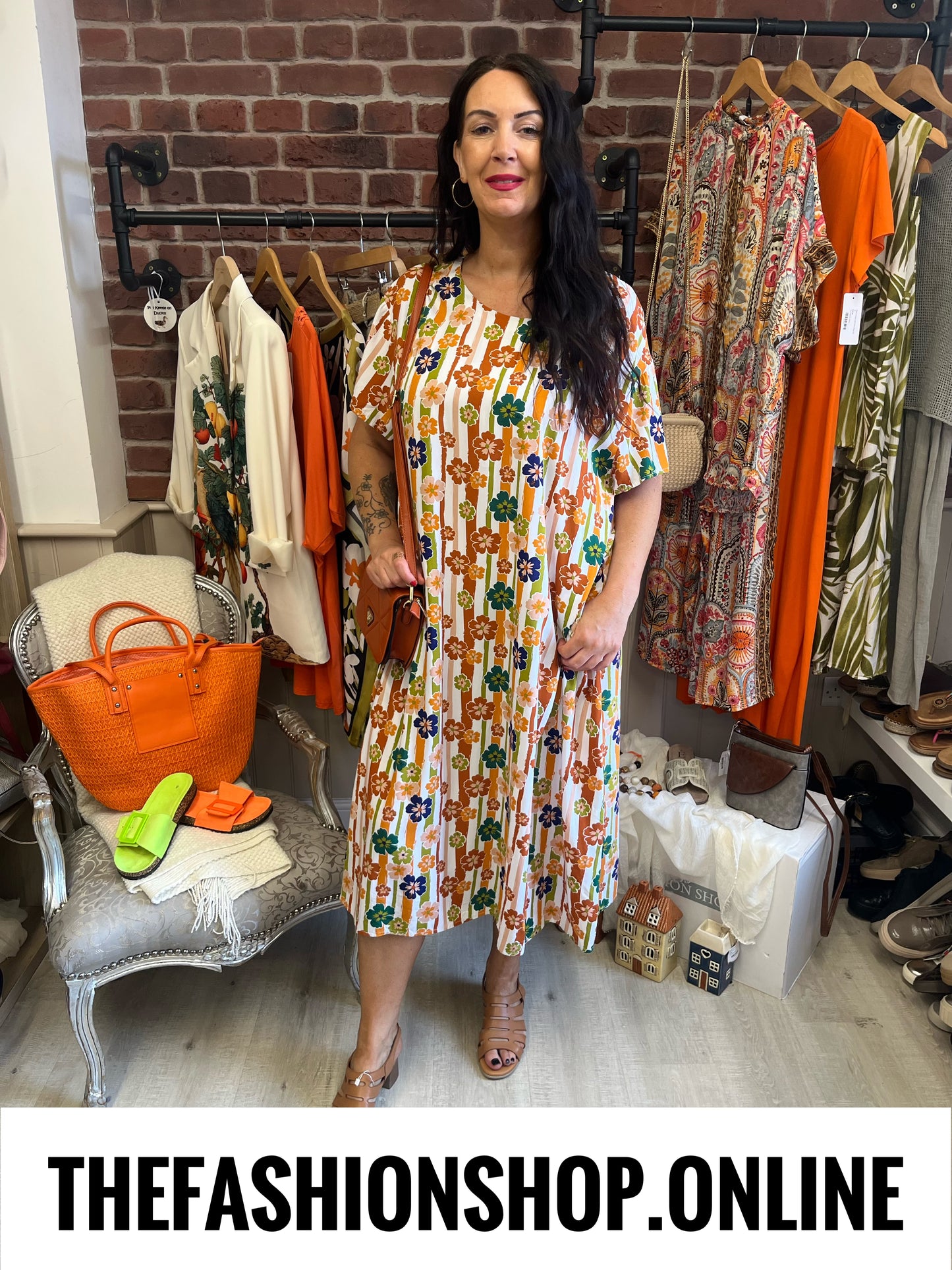 Fly Out retro flowers dress 16-22