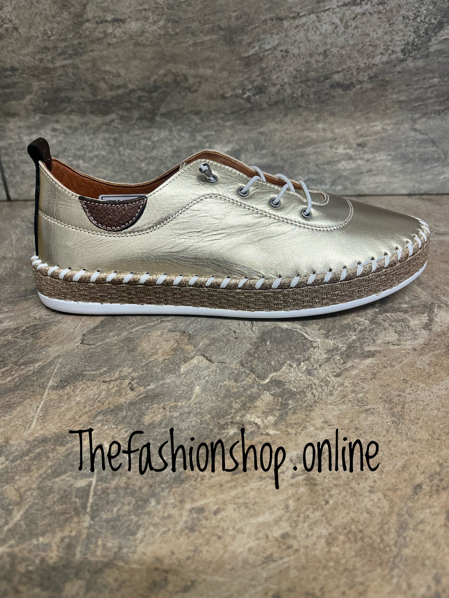 Ivy gold leather pump sizes 4-9 (37-42)