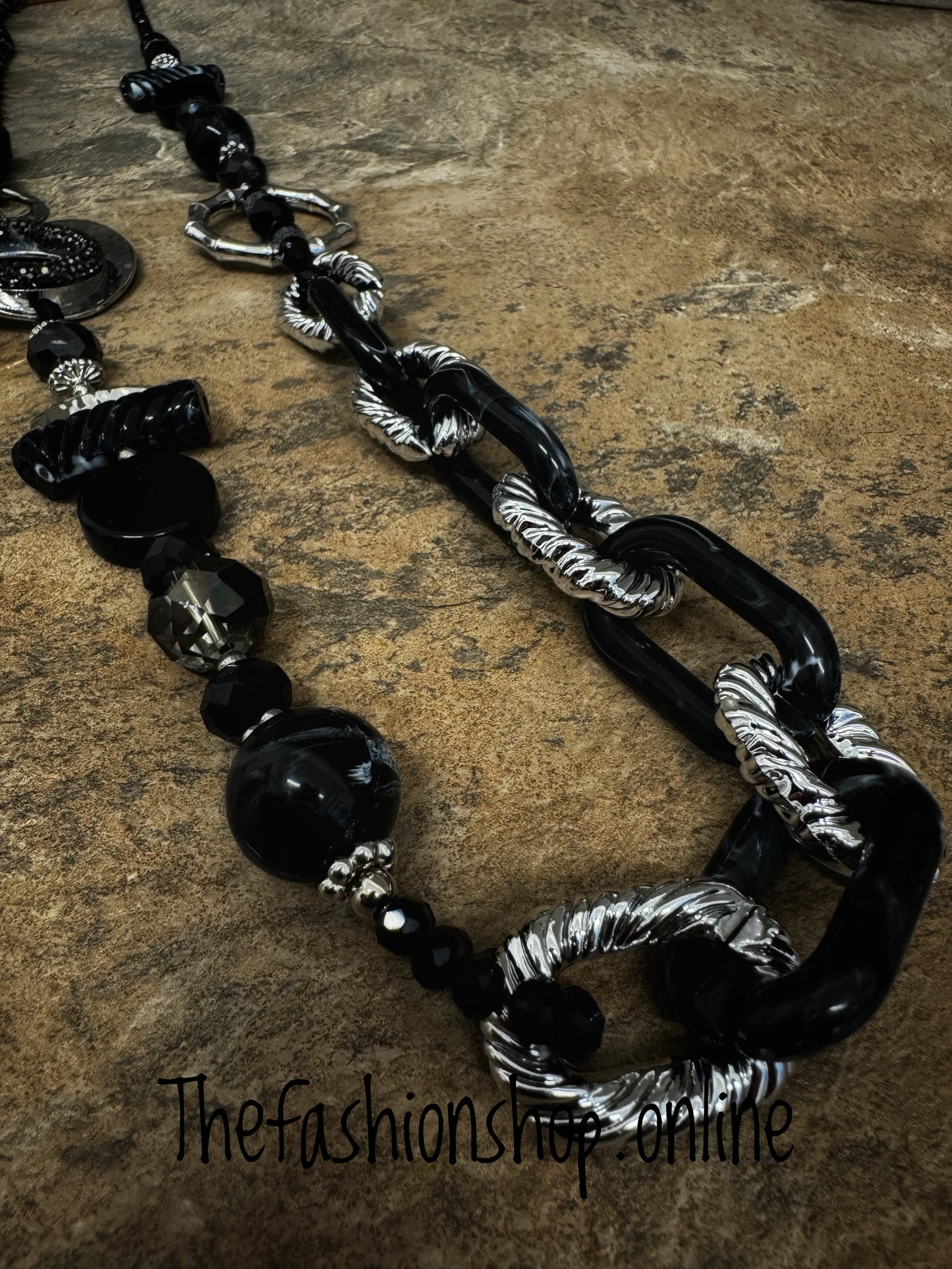 Black and silver chunky necklace