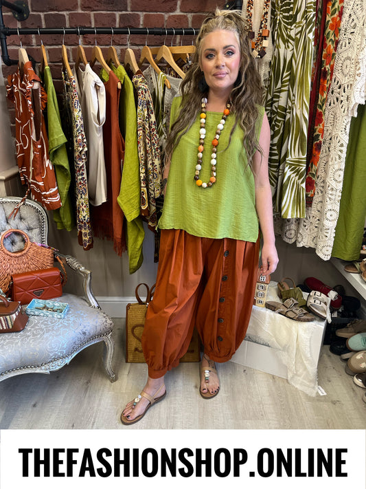 Gina cinnamon cropped button trousers 8-16