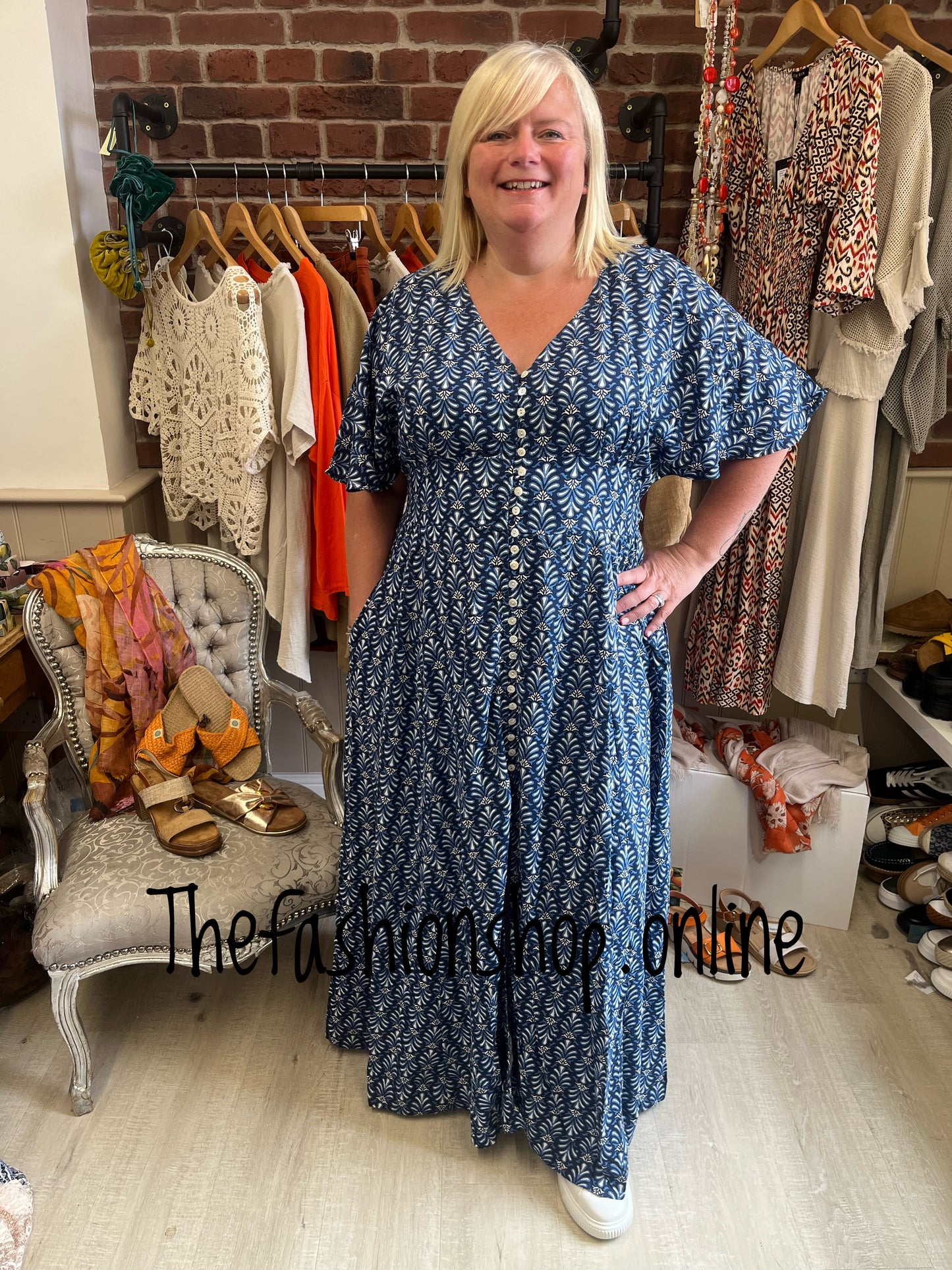 Isla navy Fleur De Lis dress sizes 18, 20 and 22