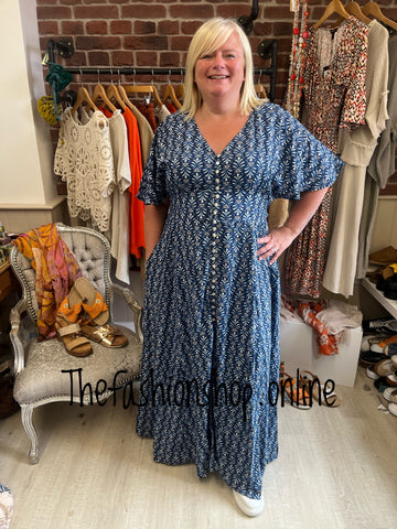 Isla navy Fleur De Lis dress sizes 18, 20 and 22