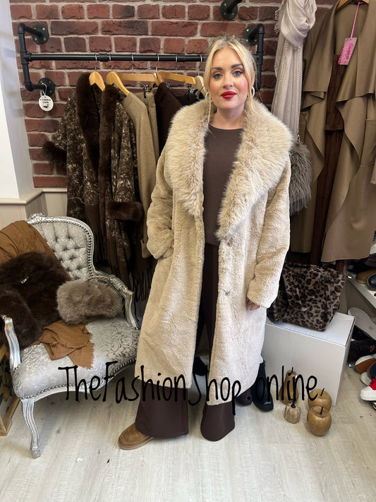 Renee beige faux fur coat with shawl 10-16