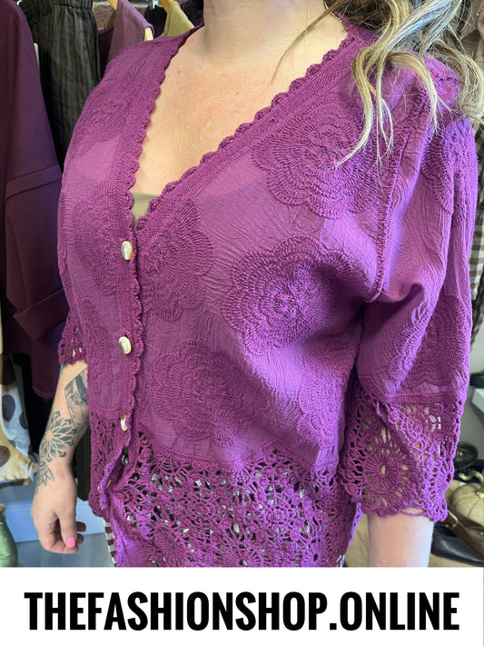 Sienna magenta lace blouse 8-16
