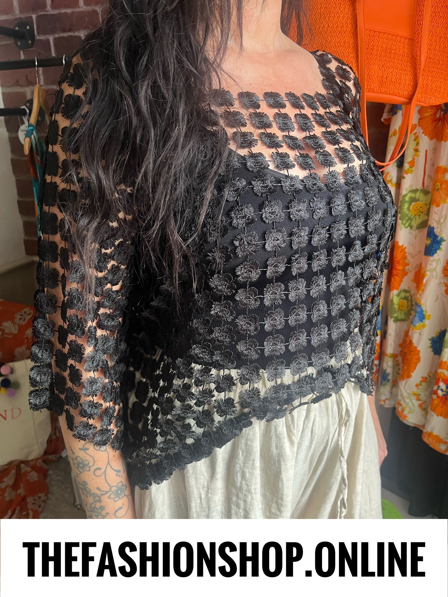 Aurora black daisy layering top 10-18
