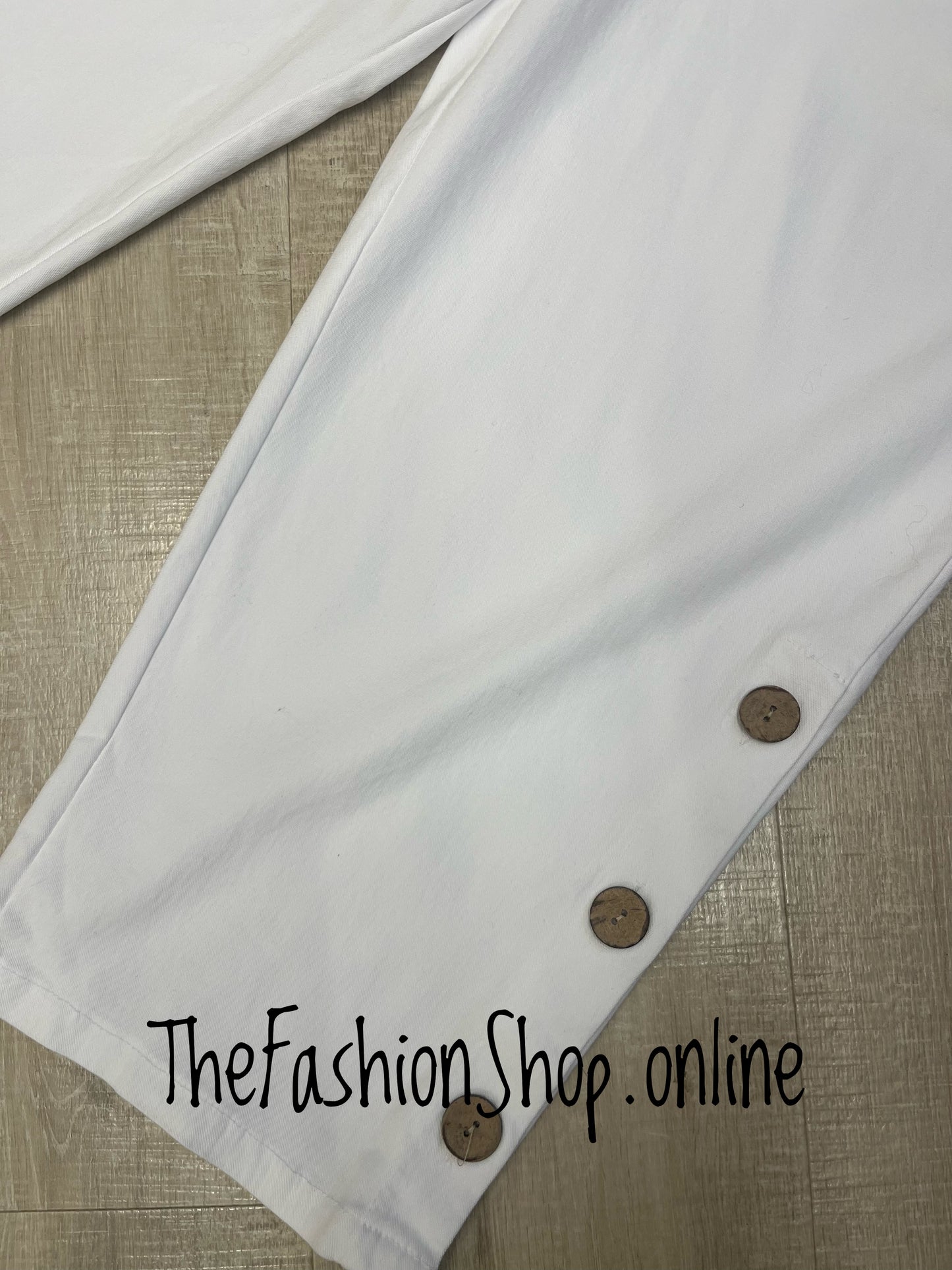 Annabelle white three button trousers 18-24