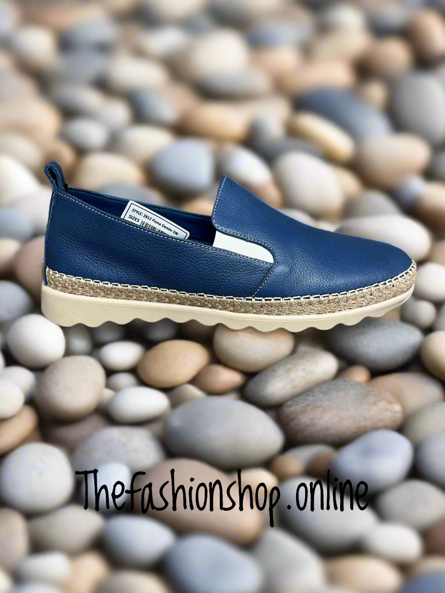 Fiona denim blue leather pump sizes 4-8 (37-41)