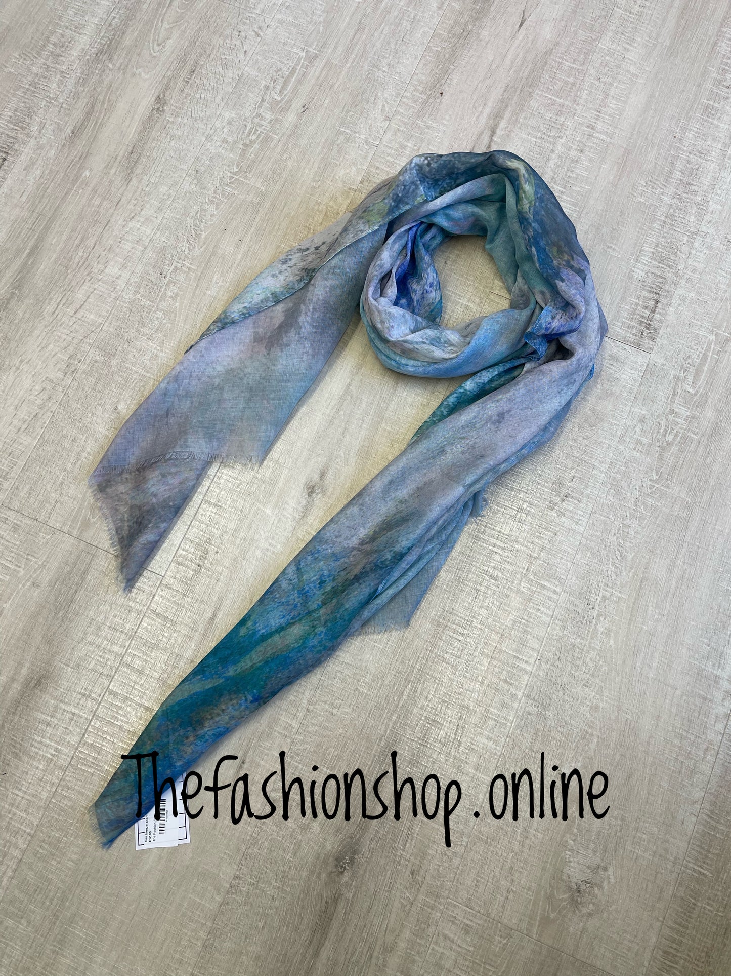 Sea breeze scarf