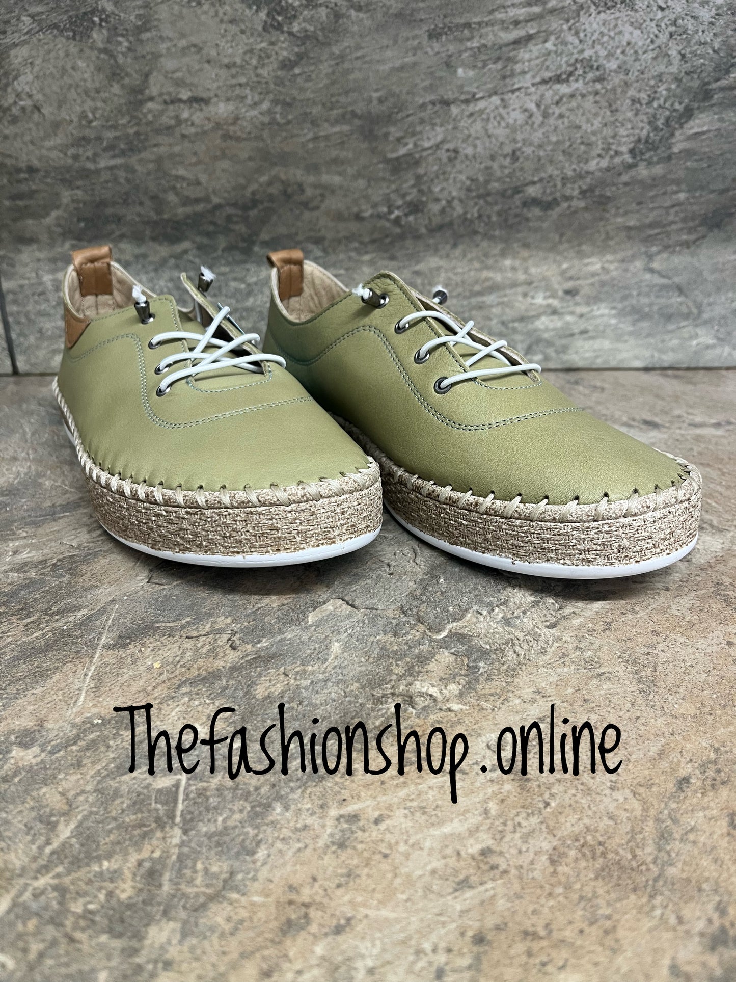 Ivy khaki leather pump sizes 4-8 (37-41)