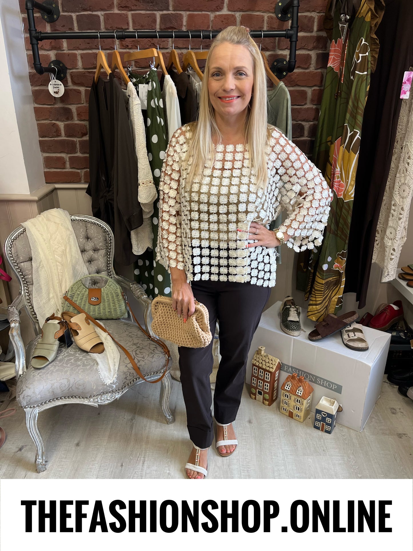 Aurora cream daisy layering top 10-18