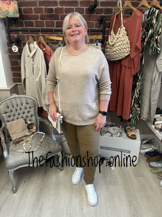 Terri mocha twin pocket jumper 14-22