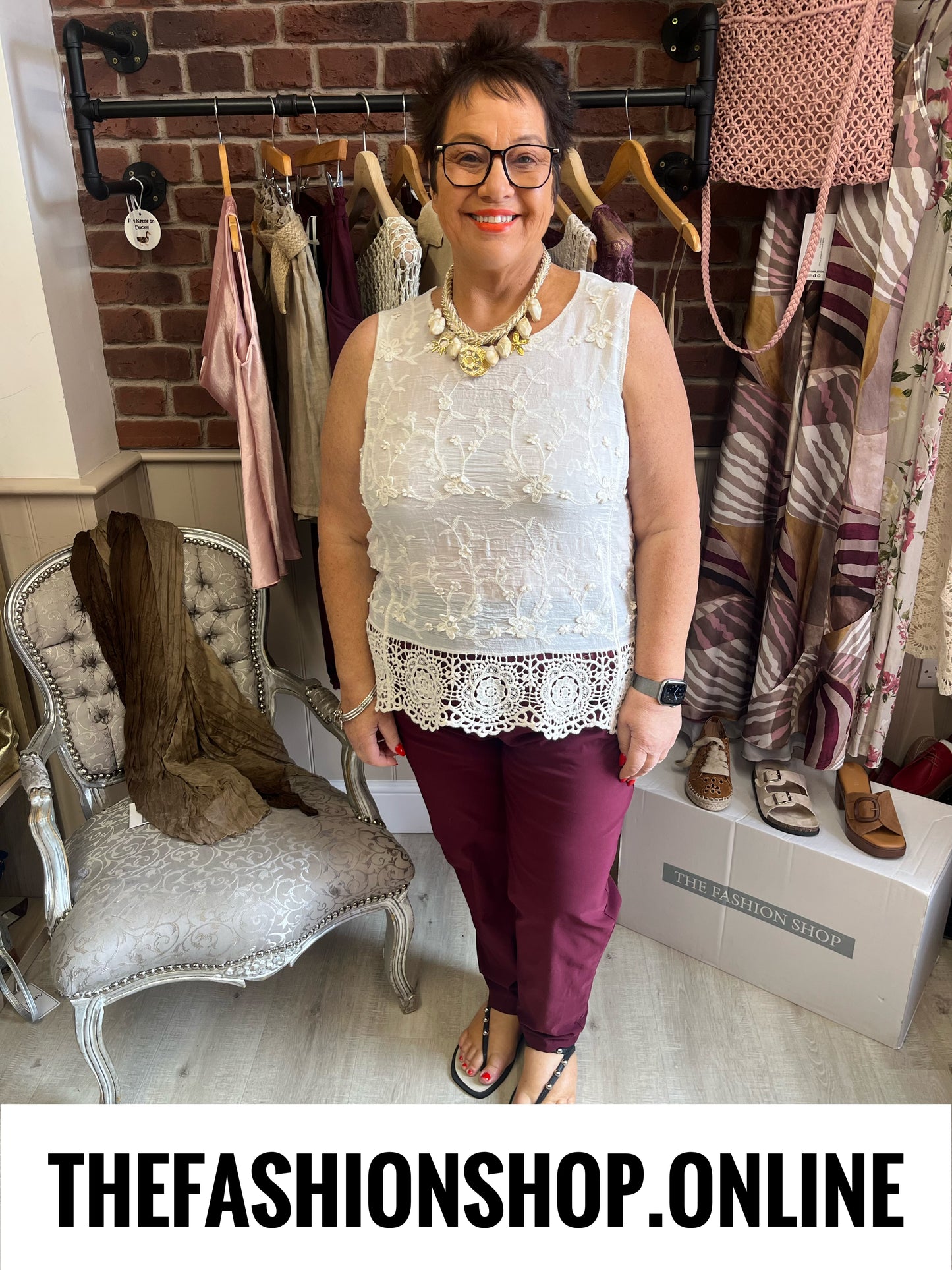 Iris cream embroidered sleeveless top 12-20