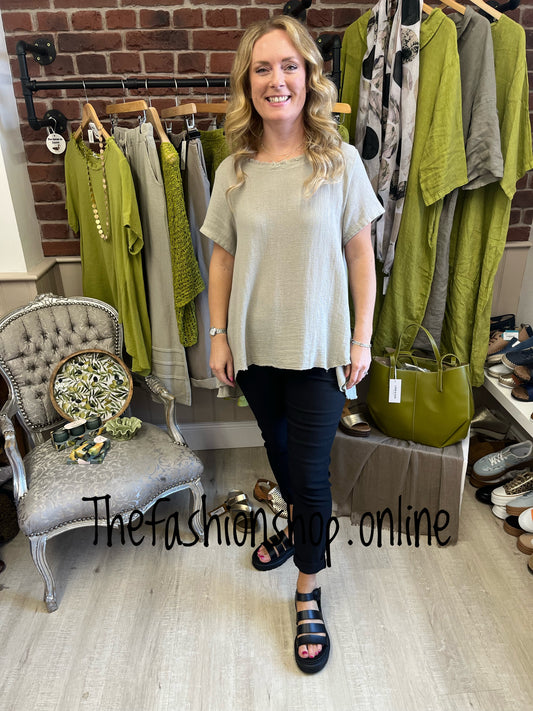 Tanya mocha linen mix top 10-16