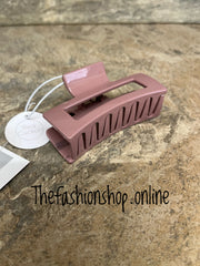 Red Cuckoo dusky pink claw clip