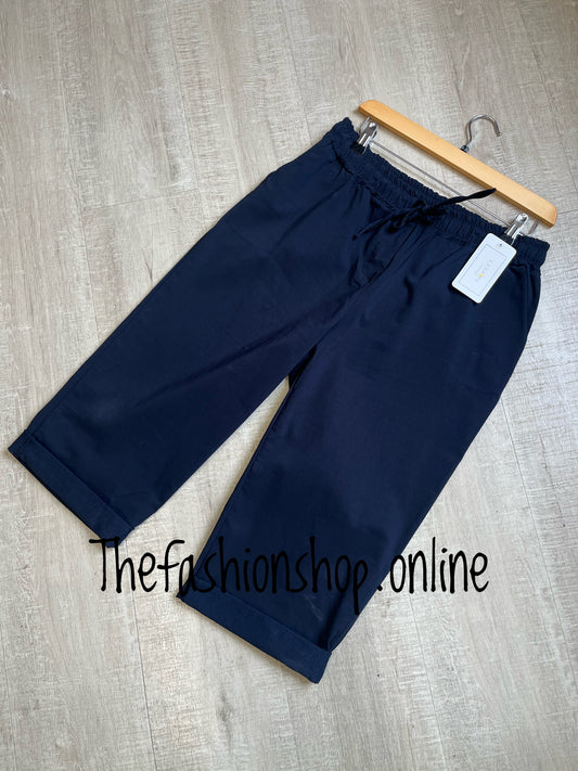 Navy stretchy cropped trousers sizes 10-14 and 16-20