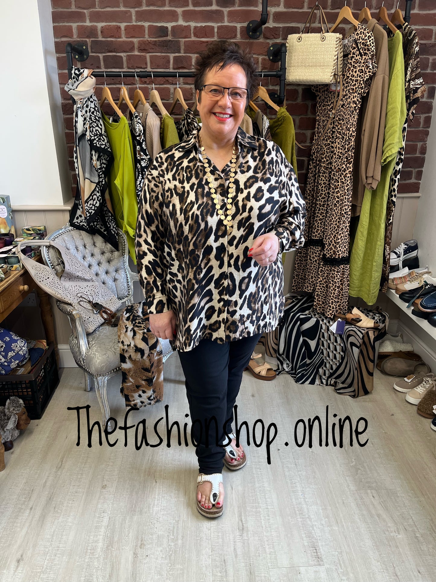Alice leopard print shirt sizes 12-16 and 18-22