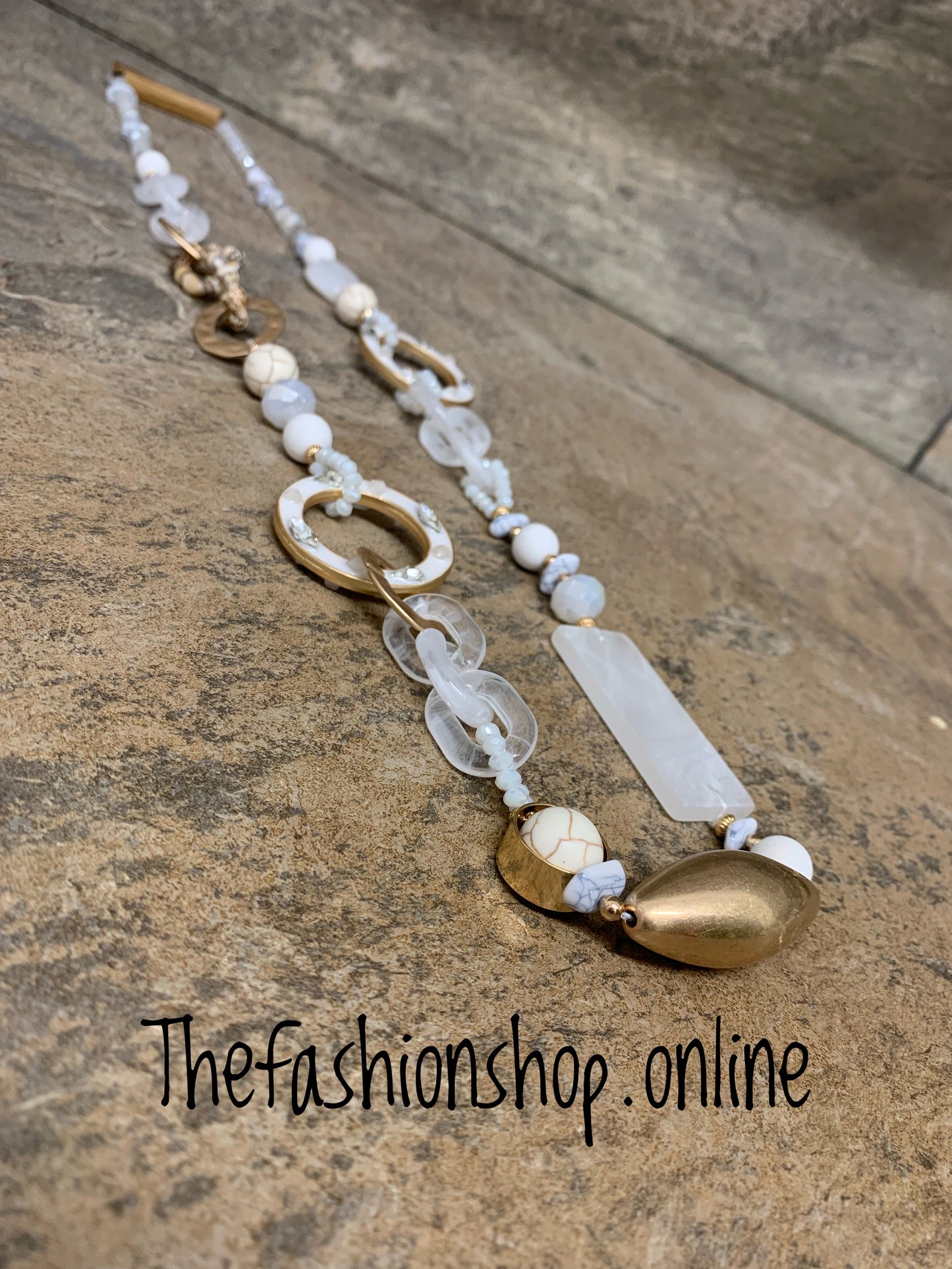White and gold sea shell necklace