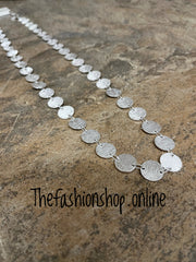 Envy long silver textured disc necklace