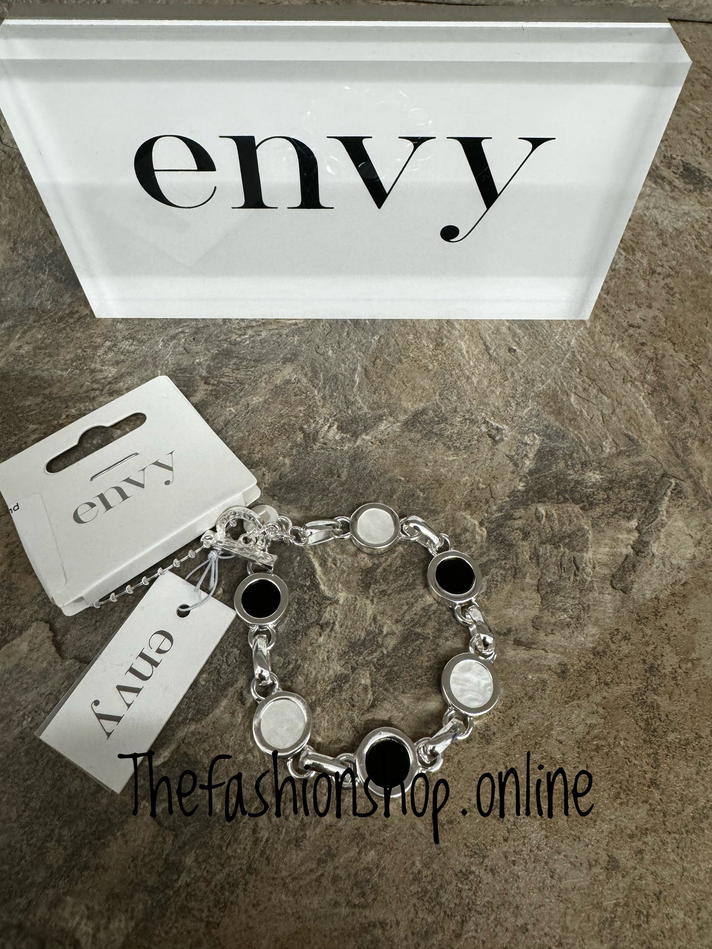 Envy silver bracelet with black & white circles