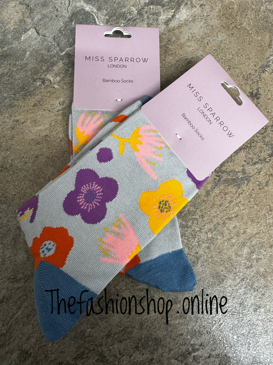Miss Sparrow Silver Modern Floral Bamboo socks 3-7