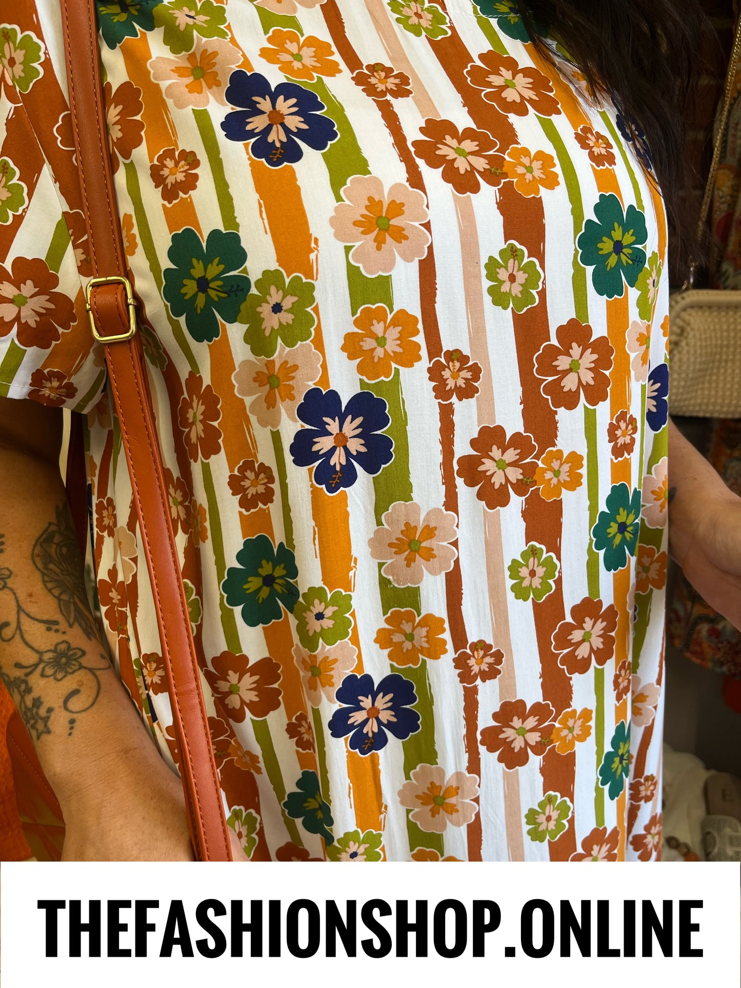 Fly Out retro flowers dress 16-22