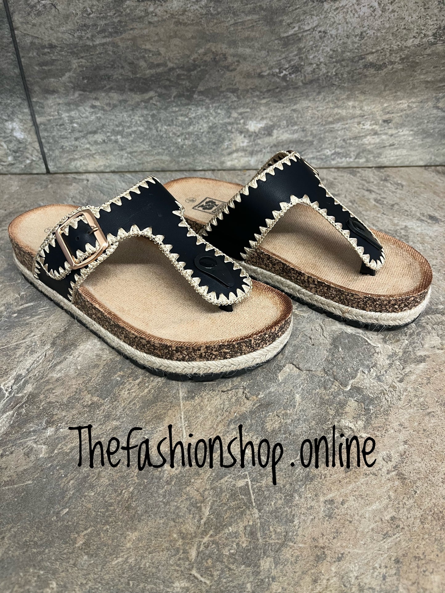 Naomi black toe post mule sizes 3-8