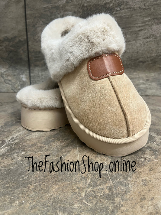 Beige faux fur trim slippers sizes 3-8 (36-41)