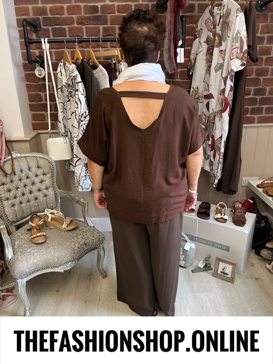 Layla V neck brown top 16-22