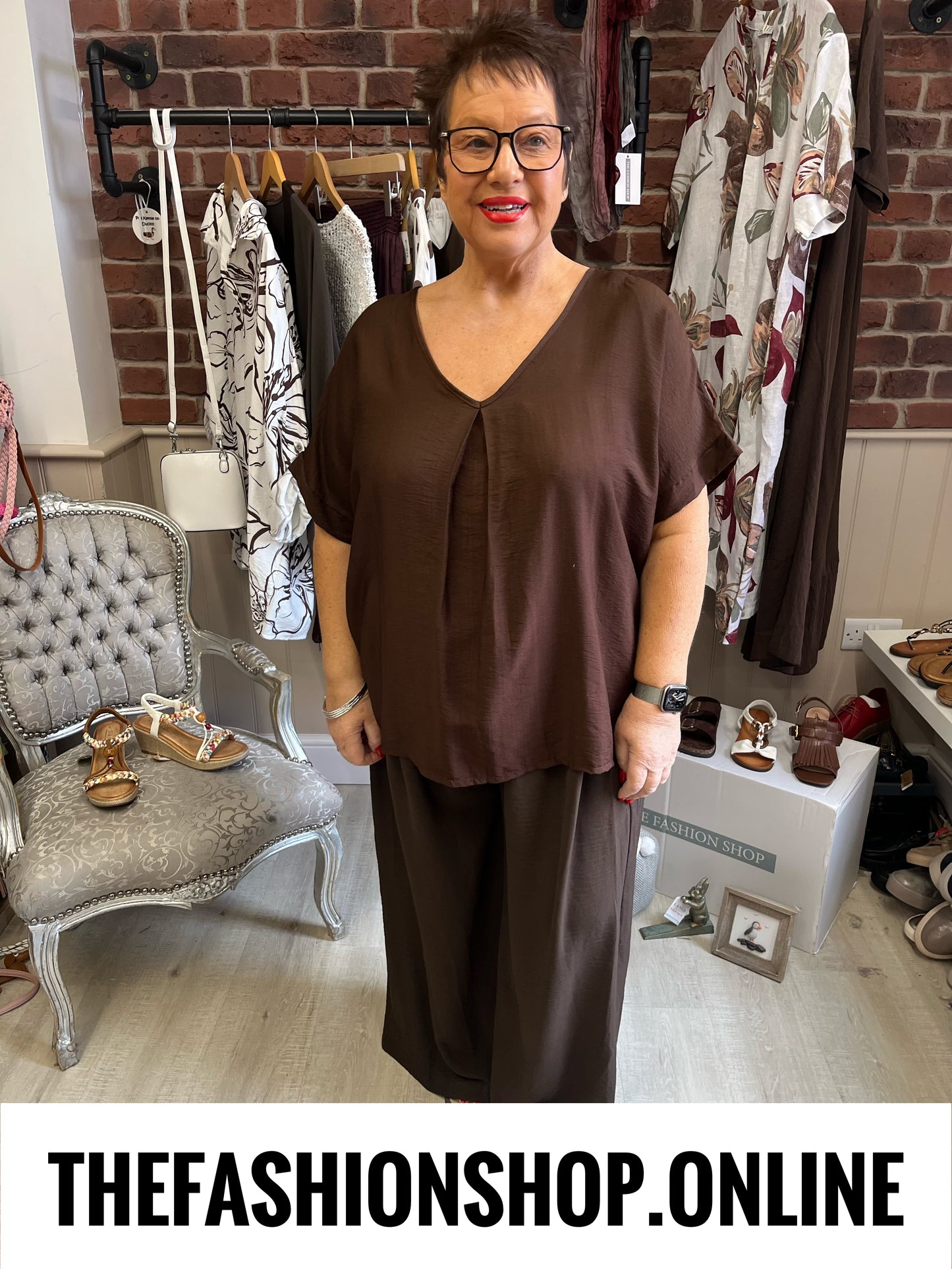 Layla V neck brown top 16-22