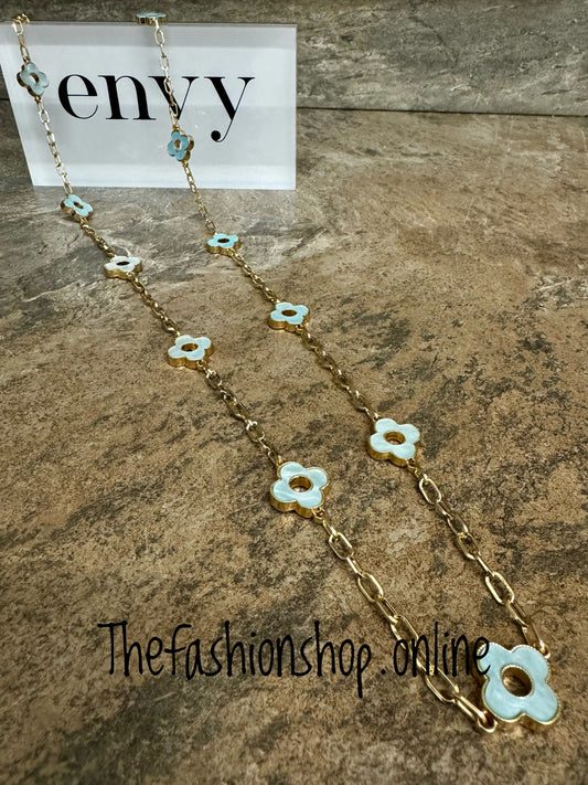Envy long gold and pearl green clover necklace