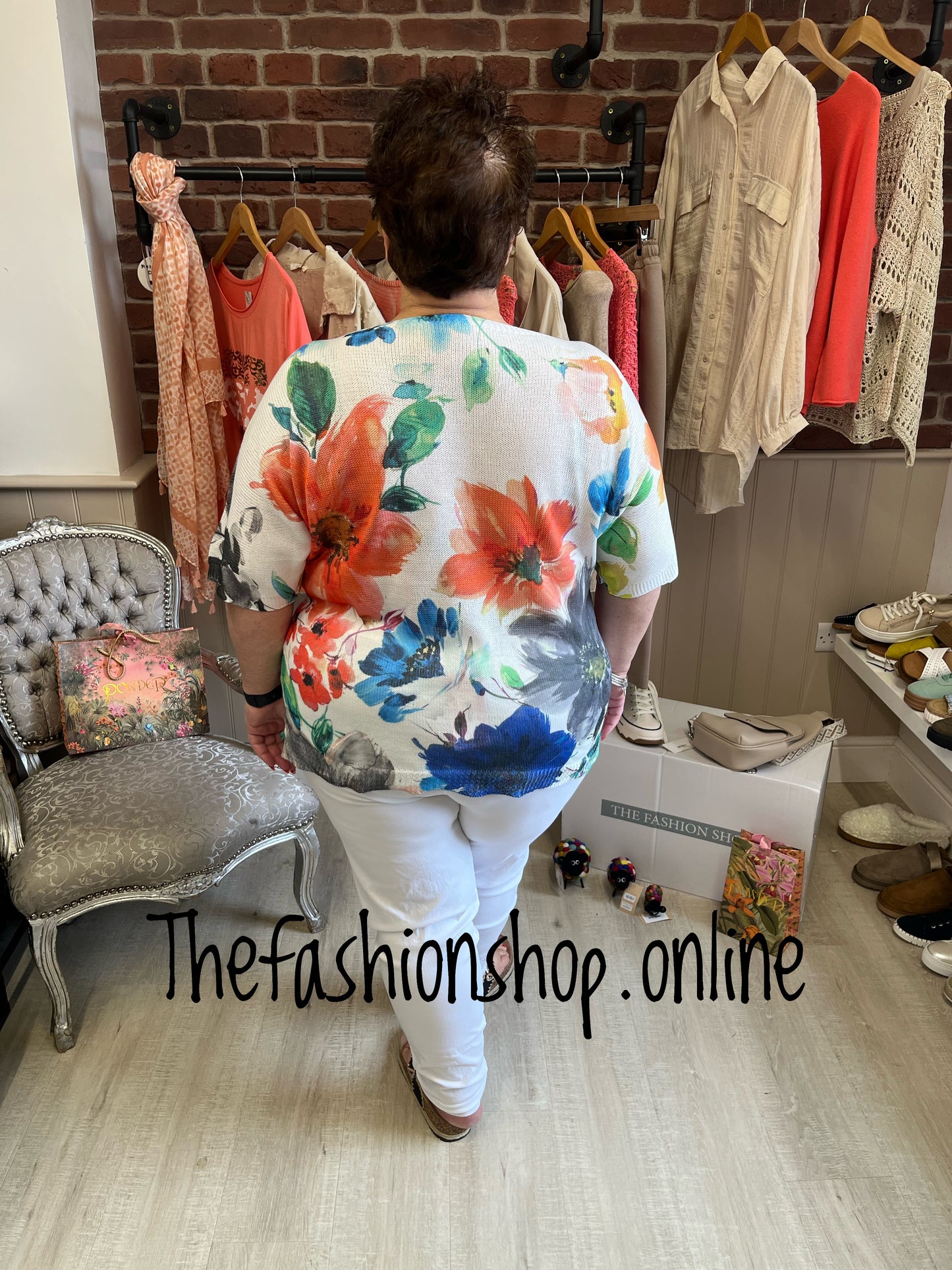 Heather orange and blue flowers top 16-22