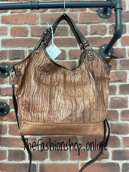 Sarah Tempest tan vintage look bag