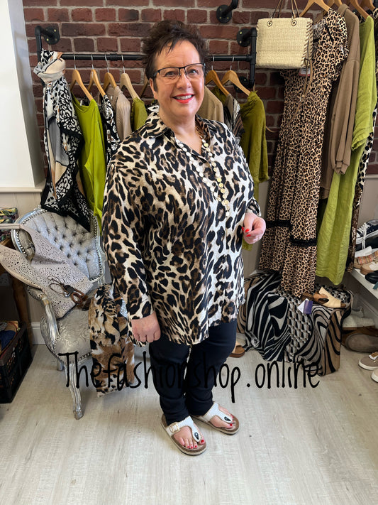Alice leopard print shirt sizes 12-16 and 18-22