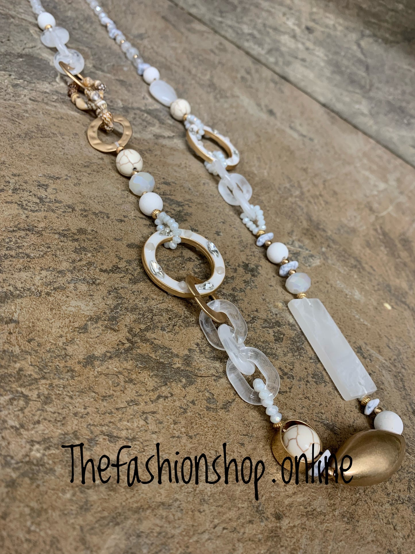 White and gold sea shell necklace
