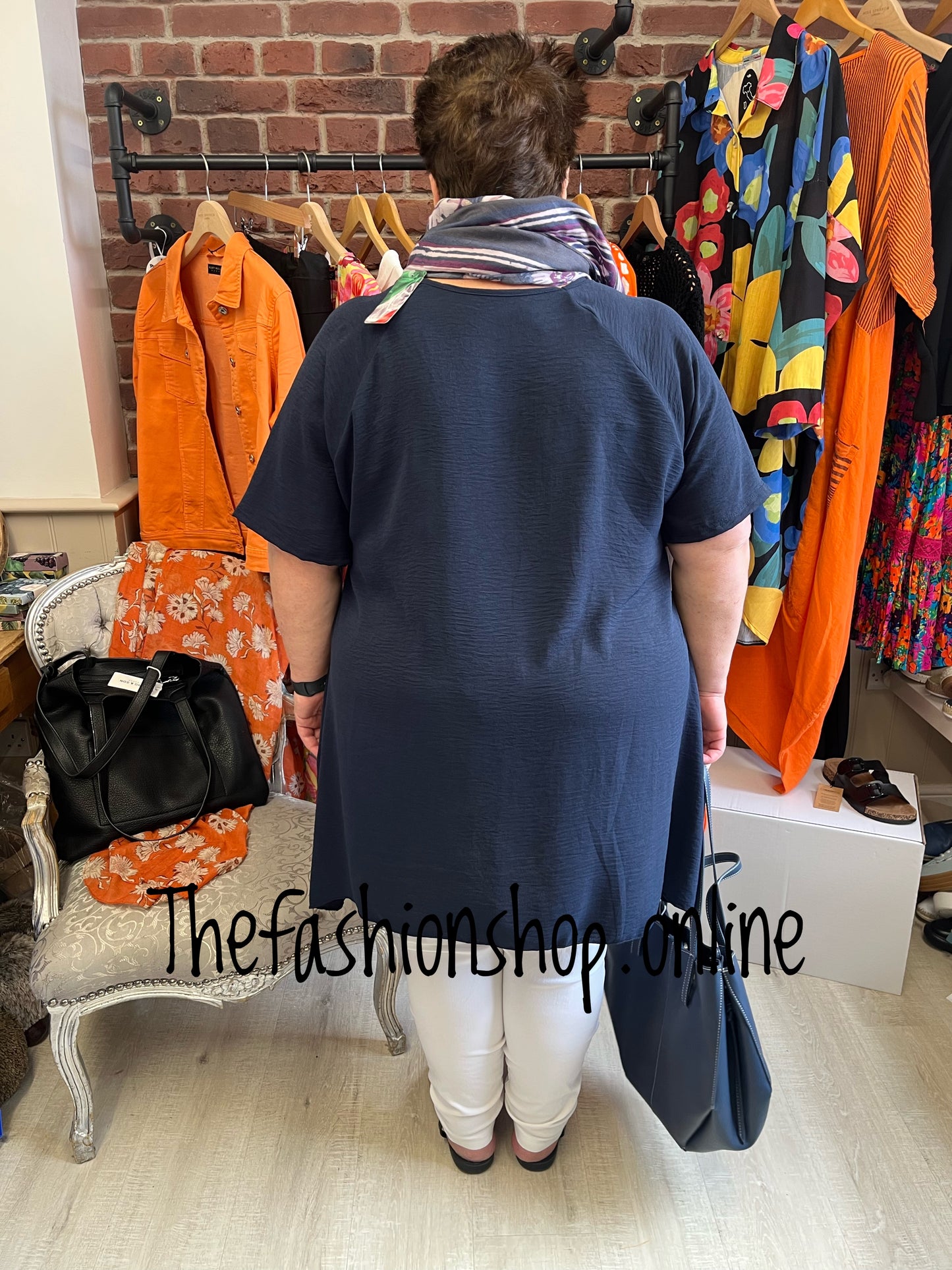 Clarissa navy crinkle top 18-24