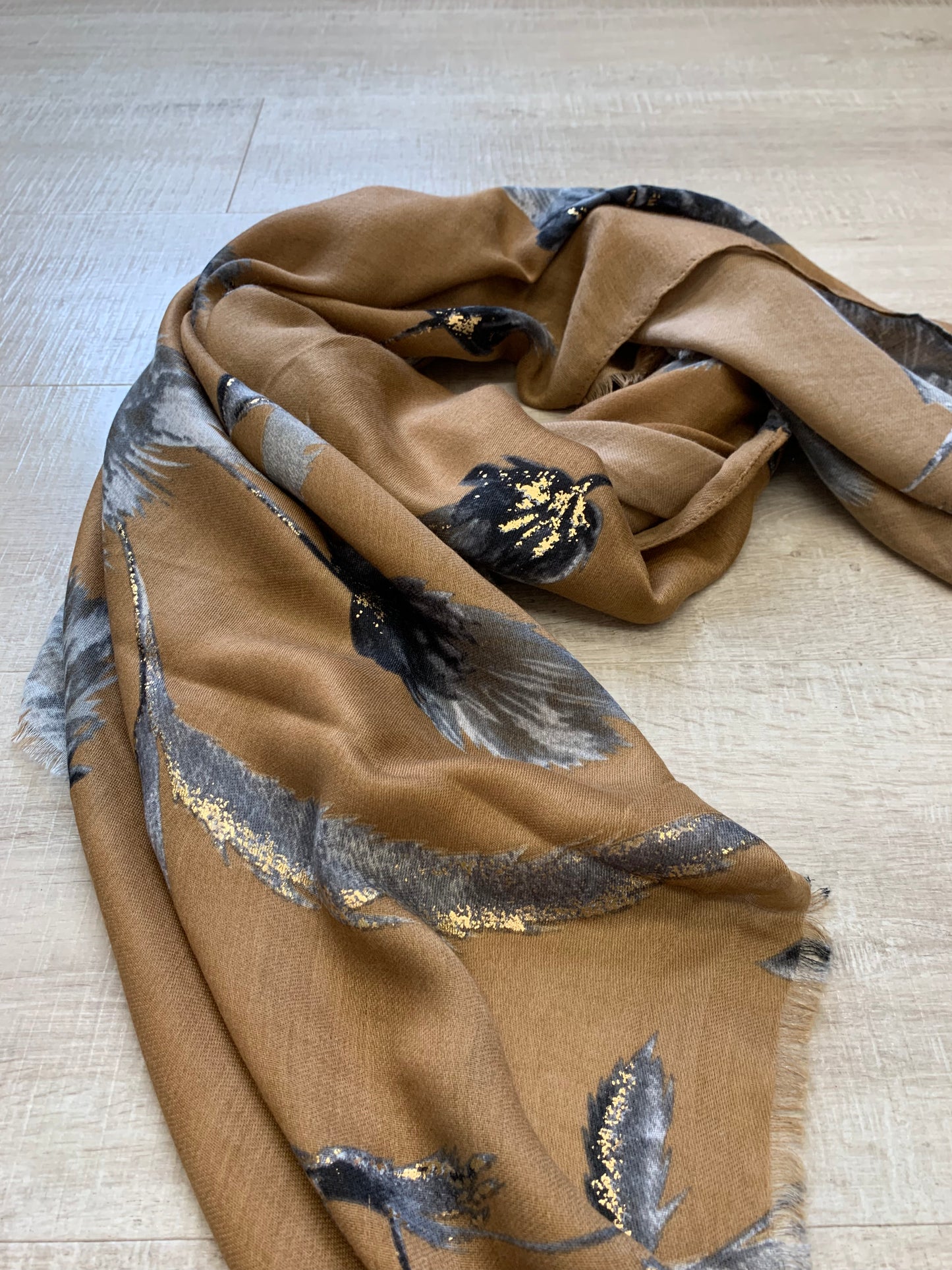 Camel thistle scarf