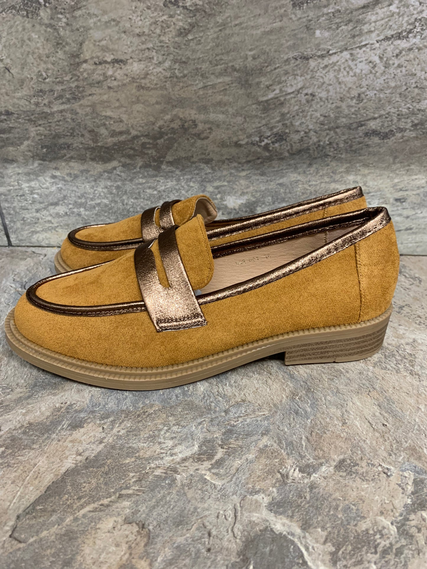 Camel loafer with metallic detail sizes 3-8