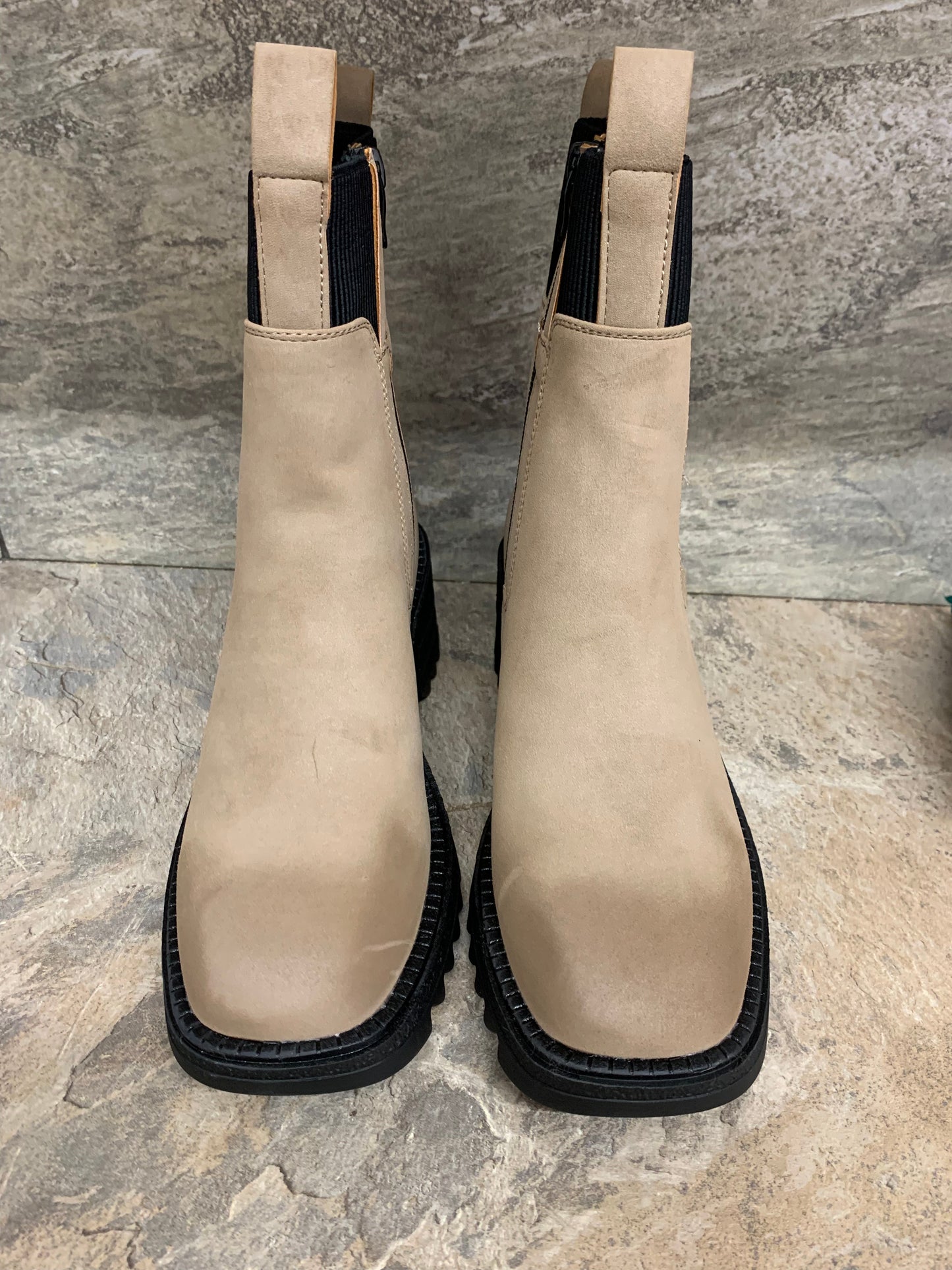 Camel chunky Chelsea boot with zip sizes 3-8