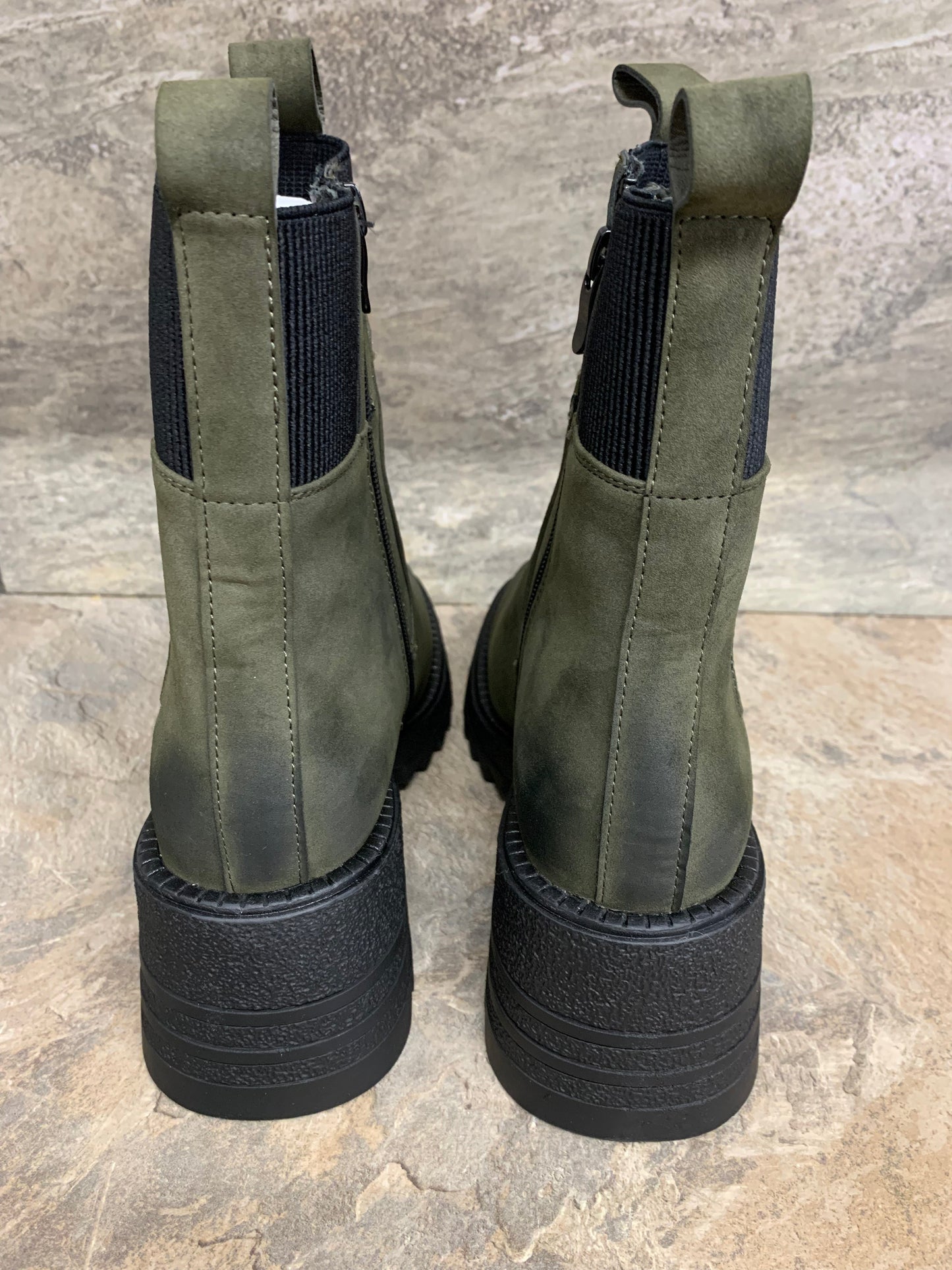 Khaki chunky Chelsea boot with zip sizes 3-8