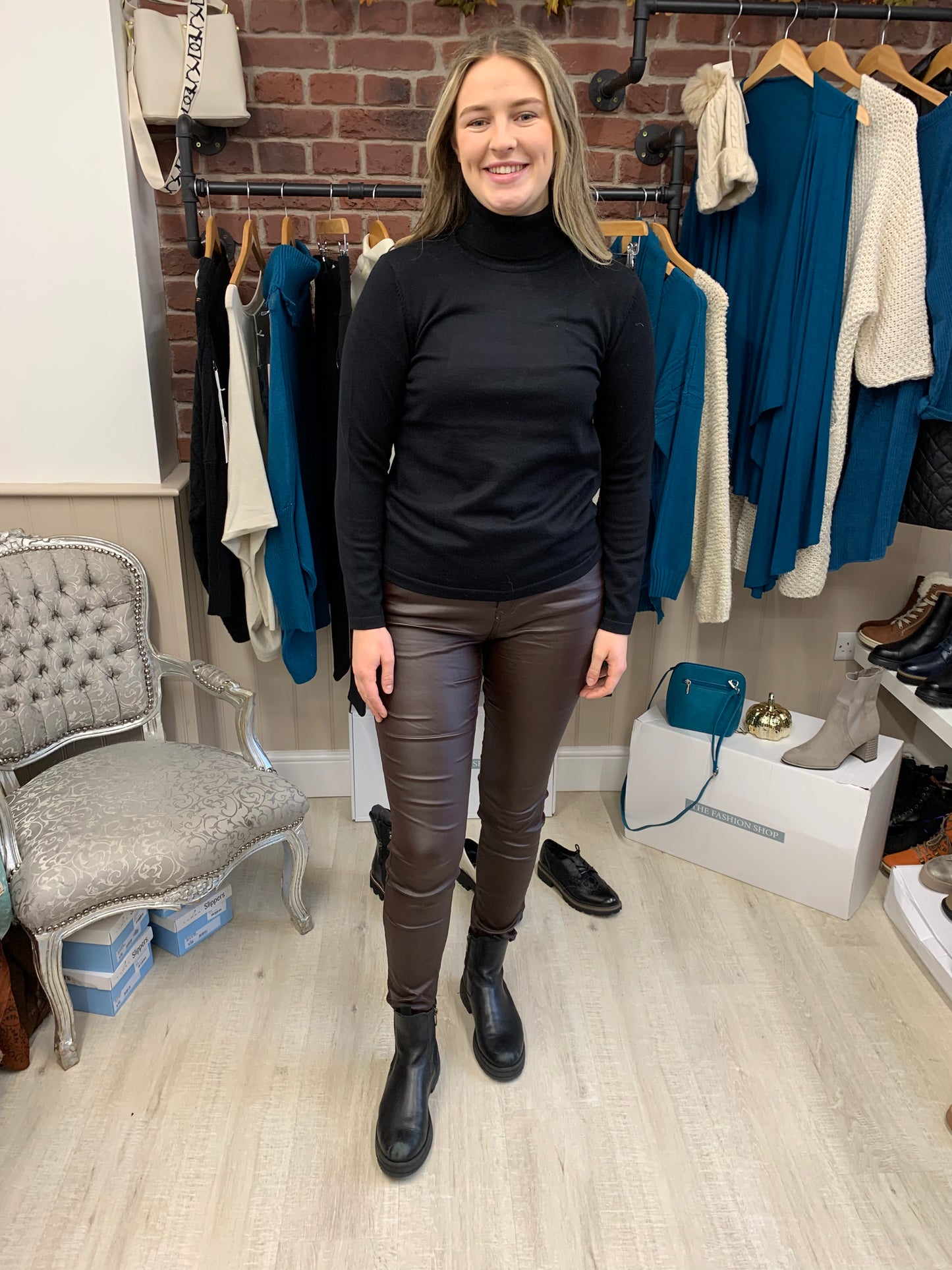 Black roll neck jumper sizes 10-16