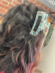 Red Cuckoo sage green patterned claw clip