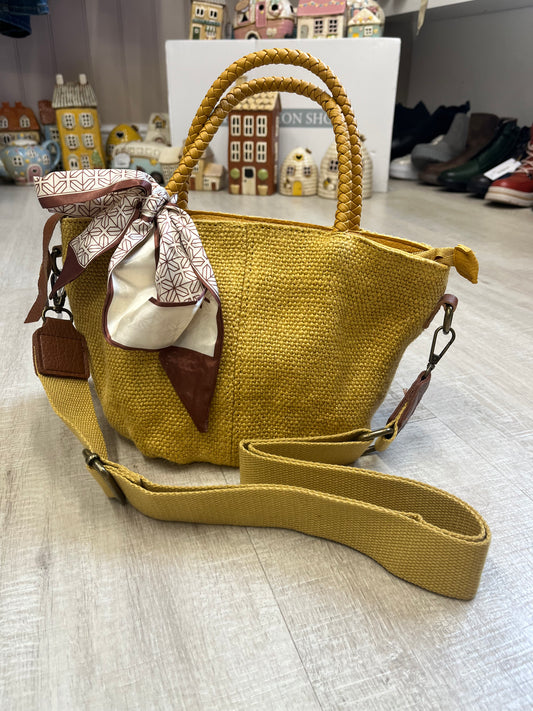 Lucy Sand woven handle bag