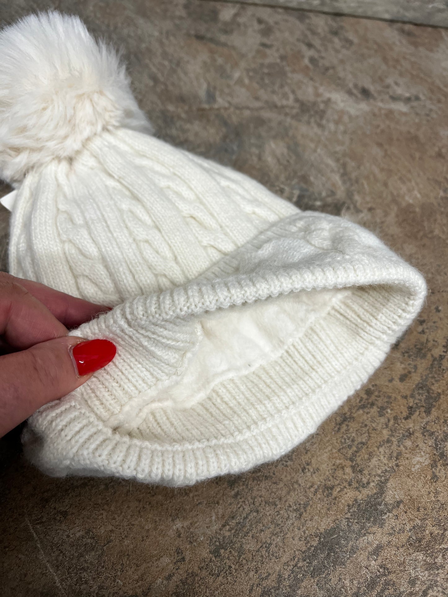 Cream cable knit pompom hat