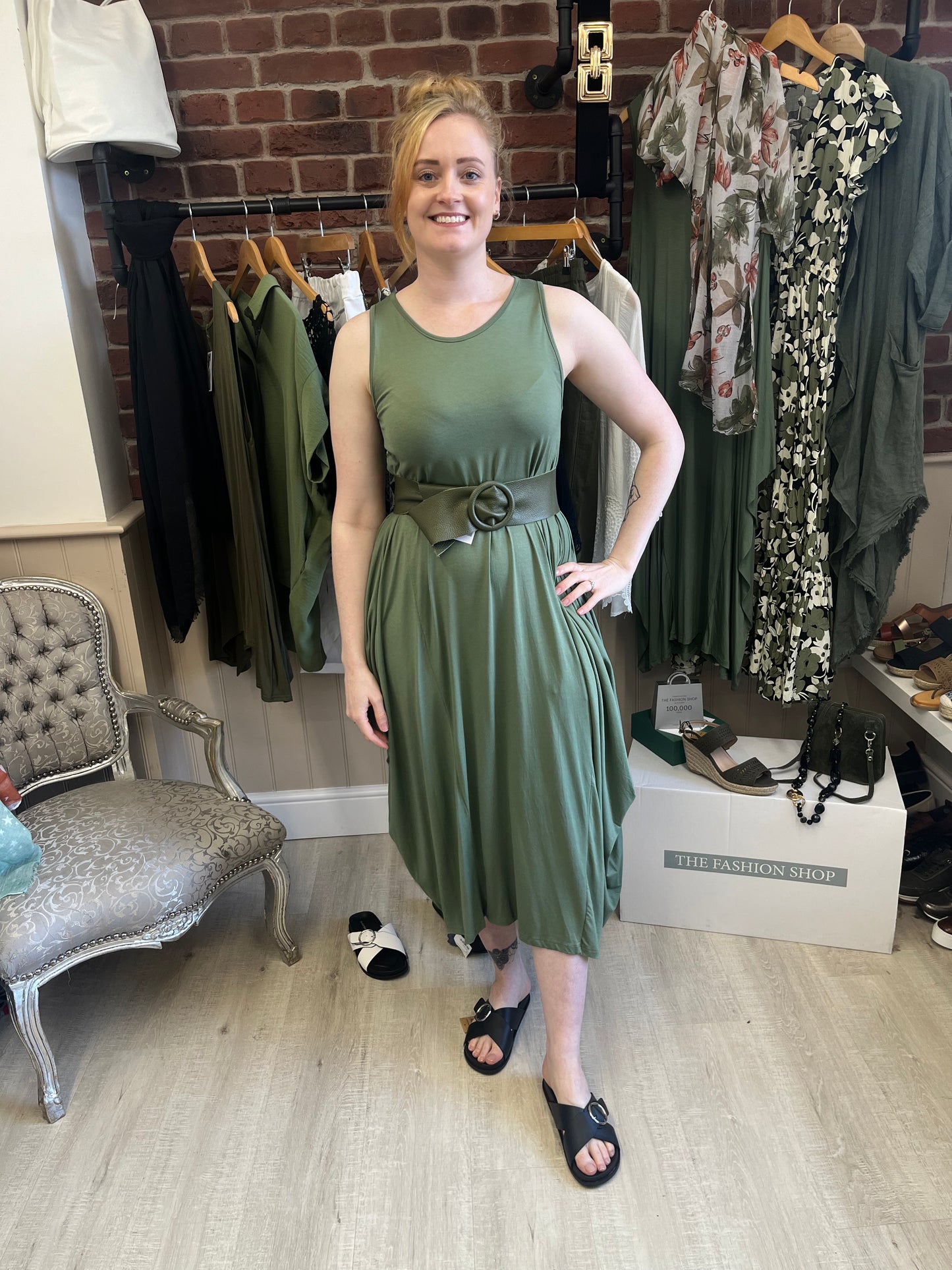 Vest top magic dress in khaki 8-18