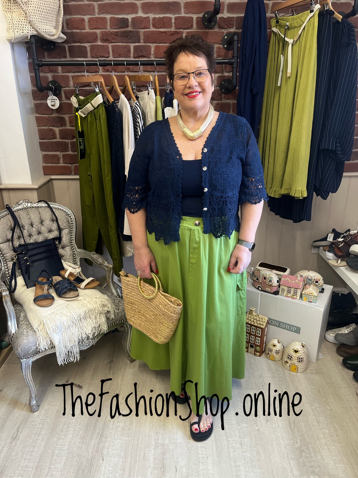 Sienna navy lace blouse 8-16