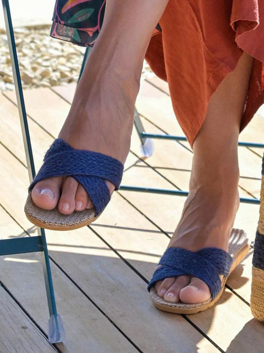 Pom Navy Sliders with Flax Lining S M L
