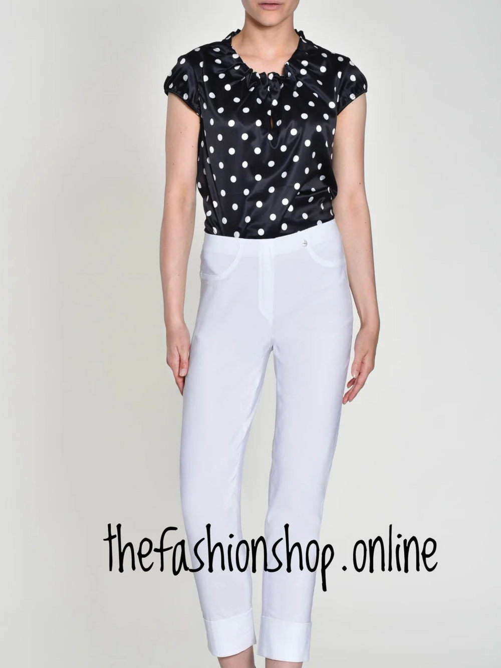 Robell Bella white trousers 27 inch inside leg sizes 12-24